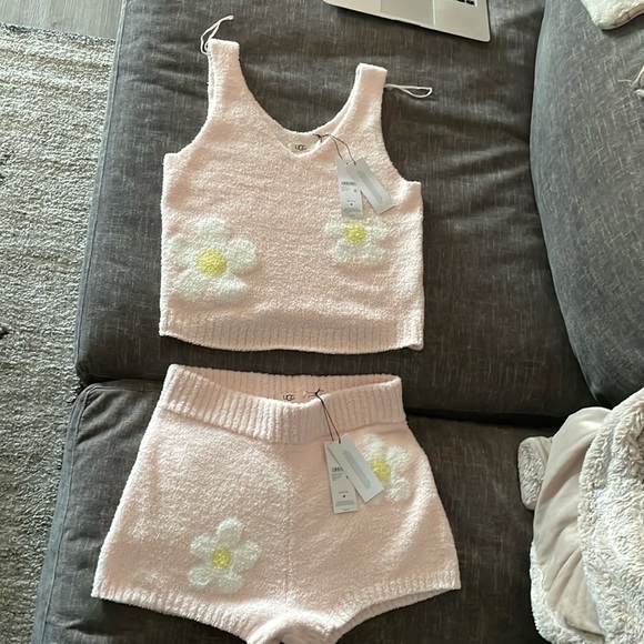 UGG Other - UGG! LOTUS DAISY pajama set. Dulcie cozy knit set.